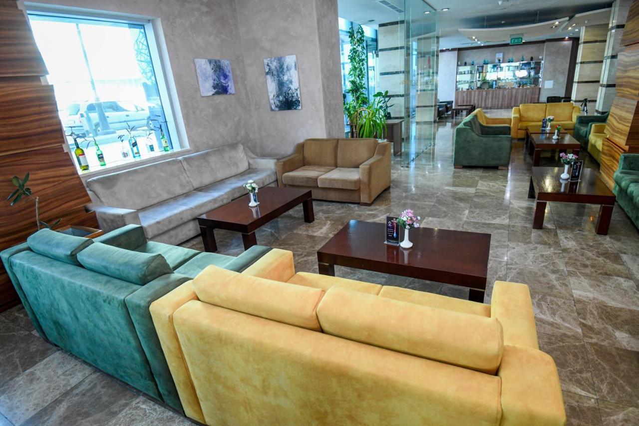 Avenue Hotel Baku By Smart Bagian luar foto